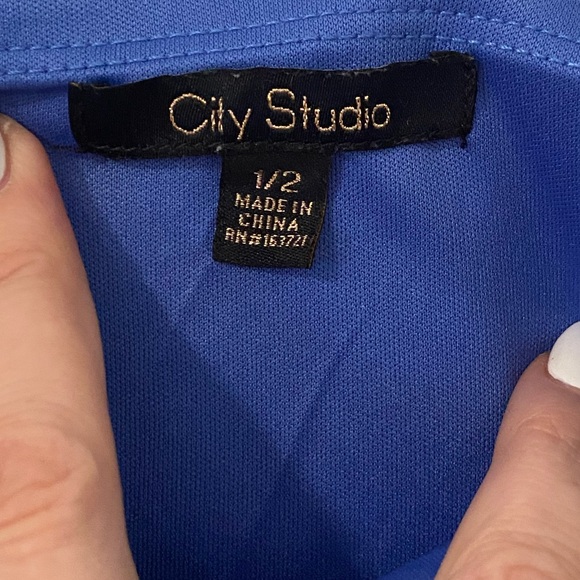 City Studio LIKE NEW tropical blue print floral tiered ruffle skirt mini dress - Picture 6 of 10